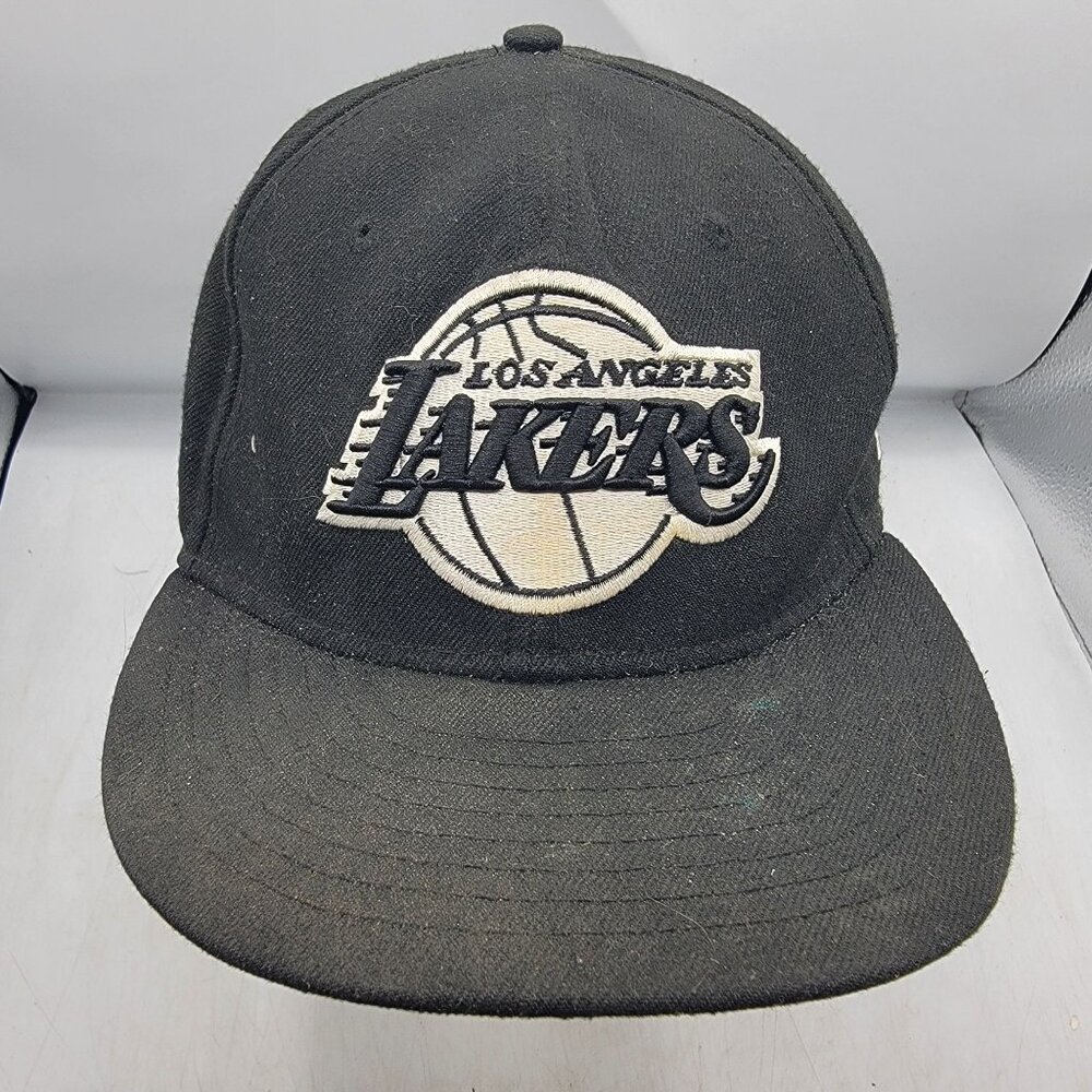 New Era Los Angeles Lakers Adults Black Snapback Cap Hat Adjustable Casual Sport
